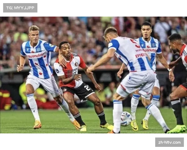 荷甲海伦芬半场2-1领先特尔斯达 特伦斯考与维特进球助队暂时领先